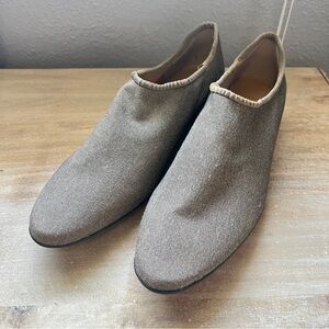 Stuart Weitzman women size 8 man size 9